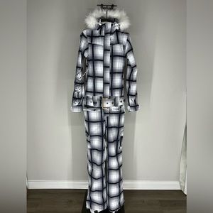 Roxy Snow Suit Size M